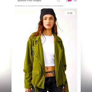 NWT moto jacket / color in black